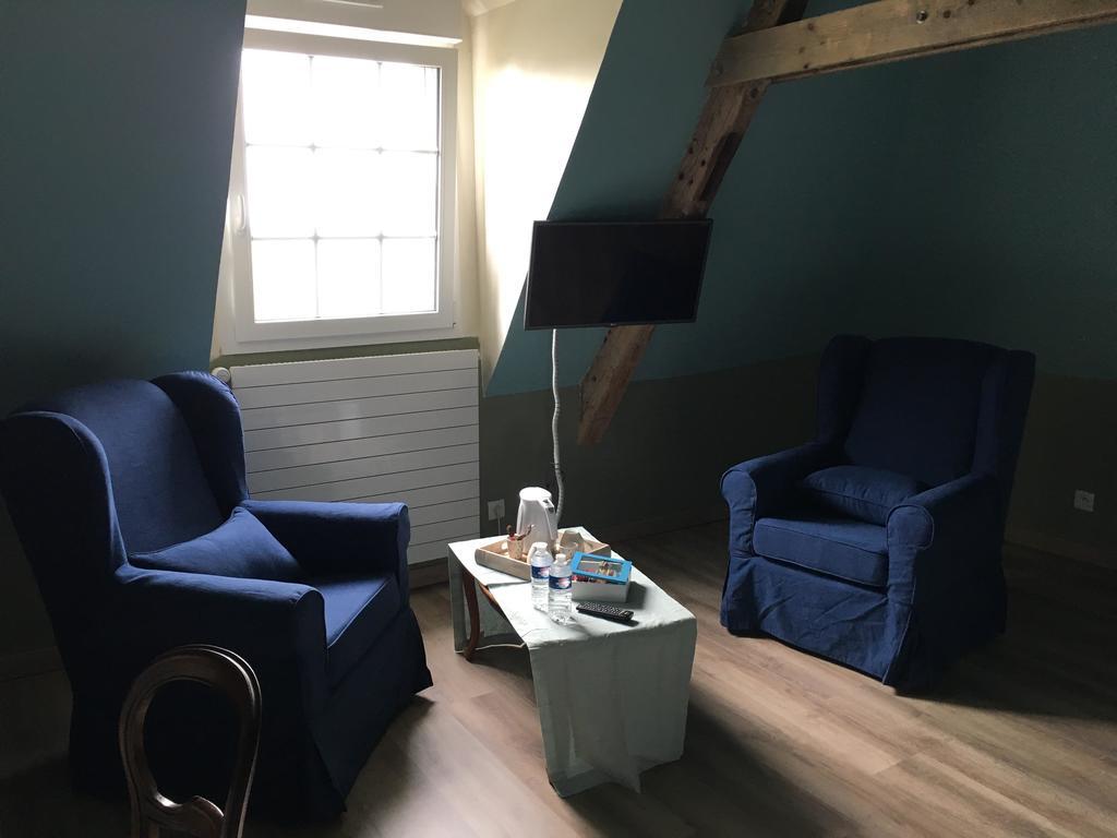 Le Saint Aubin- Maison D Hotes Dans Ce Monastere Du 16 Siecle Amfreville-la-Campagne Εξωτερικό φωτογραφία